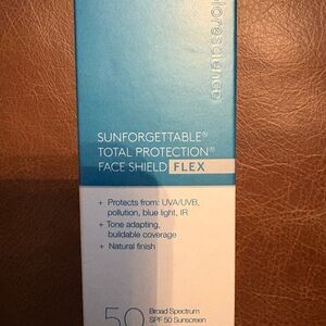 New Color science Sunforgettable Face Shield Flex SPF 50 - Blue and White